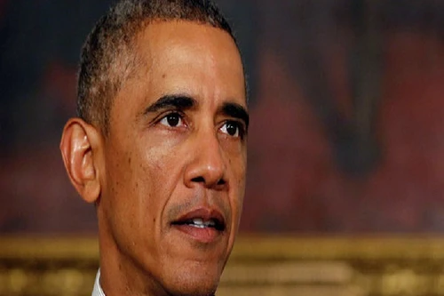 Tổng thống Mỹ không ngại “ôm hôn” các y tá điều trị Ebola ở Atlanta