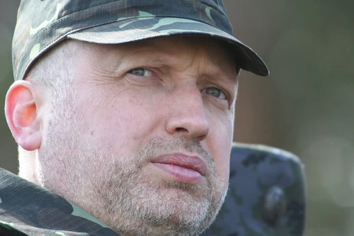 Tổng thống lâm thời Ukraine thừa nhận không thể kiểm soát miền đông 