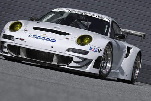 Lộ hình ảnh của xe đua Porsche 911 GT3 RSR phiên bản 2012