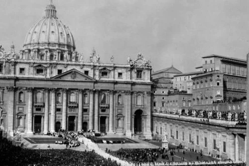 Lịch sử Tòa thánh Vatican bằng hình ảnh
