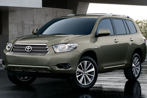 Toyota triệu hồi hàng loạt các xe Sienna, Lexus GS 350 và Highlander 