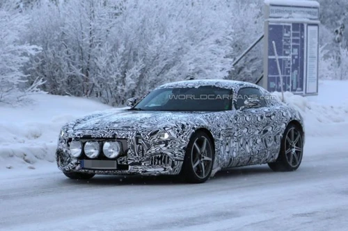 Mercedes bật mí về mẫu xe thể thao sắp ra mắt 