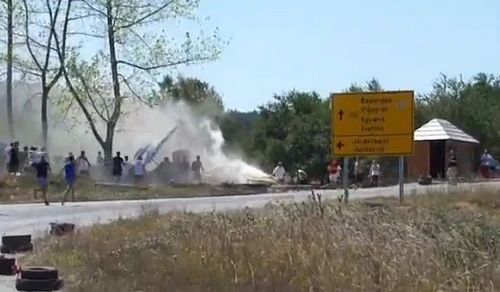 Xem đua xe, 3 khán giả bị cán "chết oan"