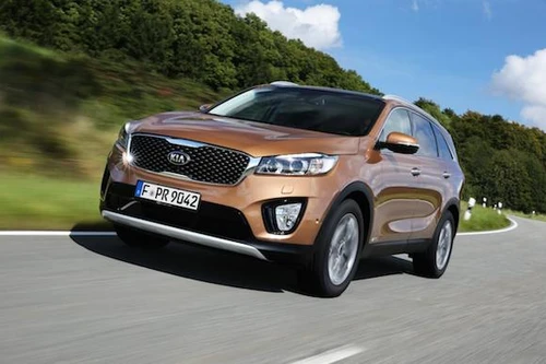 Kia công bố ảnh thực tế và thông số kĩ thuật của Sorento thế hệ mới