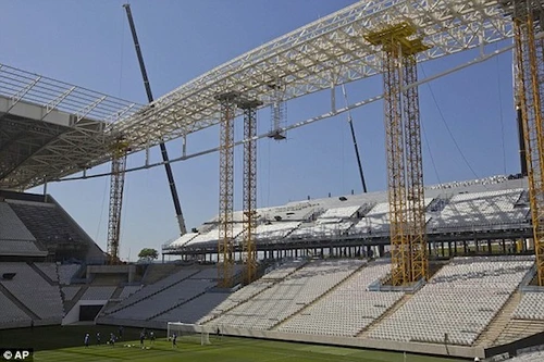 Thêm một người thiệt mạng trước thềm World Cup 2014