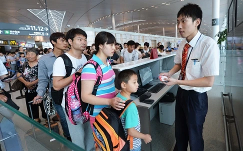 Trung Quốc tập trận quy mô lớn làm 12 sân bay dân dụng bị ảnh hưởng