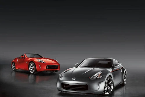 Nissan 370Z 2015 có giá khởi điểm 30.800 USD