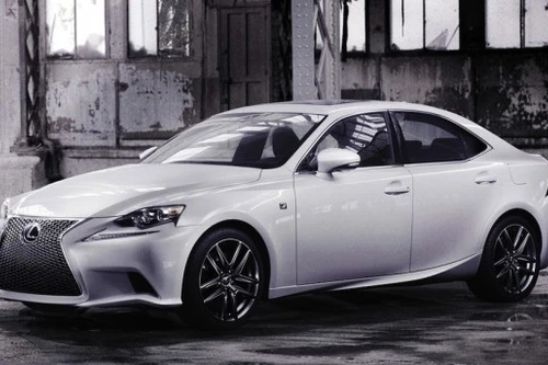 Công bố giá bán xe hơi Lexus IS 2014