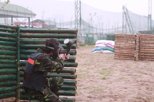 Súng sơn - trò chơi trận giả ra mắt ấn tượng tại Hà Nội