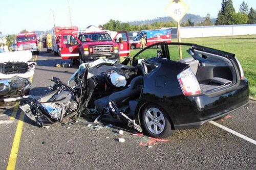 Toyota phải bồi thường 1,63 tỉ USD cho sự cố lỗi chân ga 