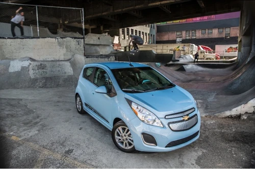 Chevrolet Spark 2014 giúp tiết kiệm 200 triệu chi phí nhiên liệu