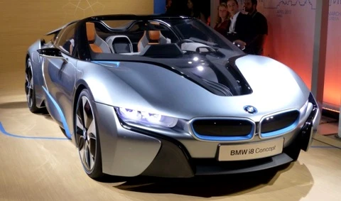 Siêu xe thể thao BMW i8 "trình làng"