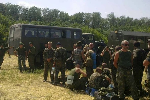 Hơn 60 binh sĩ Ukraine hạ vũ khí, xin tị nạn ở Nga