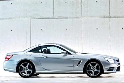 Hé lộ hình hài Mercedes-Benz SL 2013