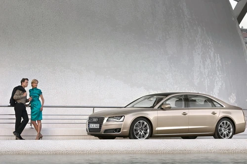 Chủ nhân của loại "xế hộp" nào... lăng nhăng nhất?