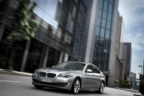 BMW 528i mới ra mắt tại Việt Nam