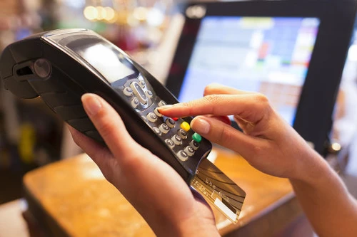 Tổng thống Putin thành lập hệ thống thanh toán thẻ quốc gia