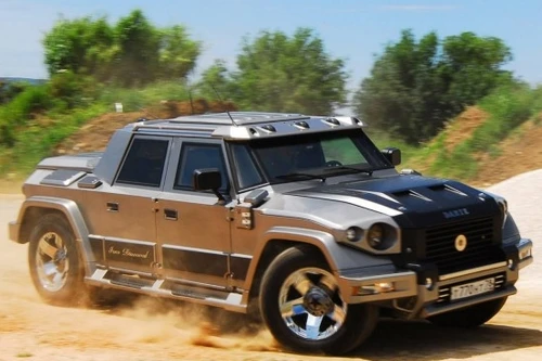 Vợ chồng nàng Kim "siêu vòng ba" tiêu tốn triệu đô cho xe bọc thép