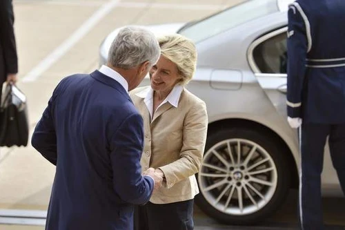 Đức lên kế hoạch tăng chi tiêu quốc phòng 