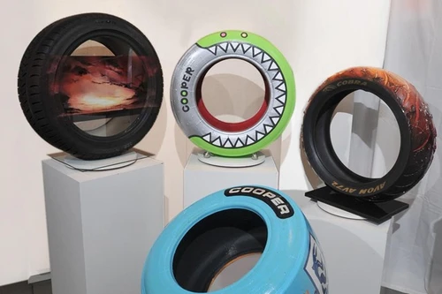 Công trình nghệ thuật từ... những chiếc lốp xe