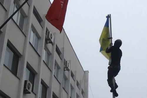 NATO báo động tình trạng bạo lực gia tăng ở miền đông Ukraine 