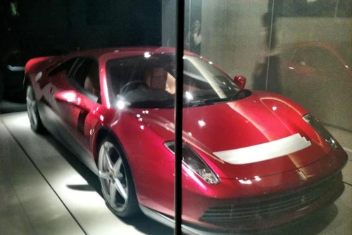 Rò rỉ hình ảnh về chiếc Ferrari được thiết kế riêng cho Eric Clapton