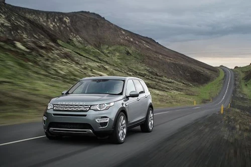 Land Rover Discovery Sport: Rộng rãi và hiện đại 
