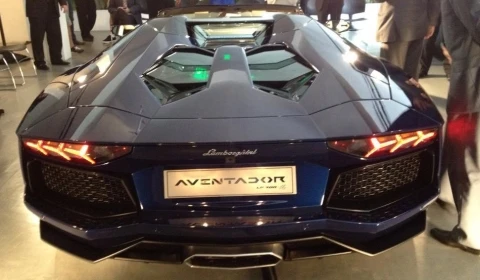 Chiêm ngưỡng Lamborghini Aventador LP700-4 Roadster 2013