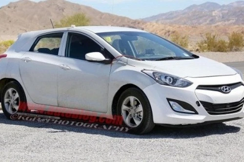 Hyundai, Ford lăm le soán ngôi Toyota Prius