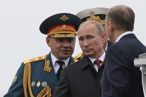 Tổng thống Putin đến thăm Crimea vào ngày Chiến Thắng