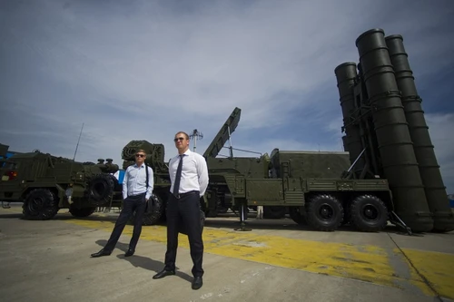 Tổ hợp tên lửa S-400 của Nga được cấp phép xuất khẩu