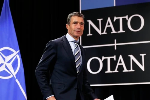 NATO kéo dài lệnh đình chỉ hợp tác với Nga