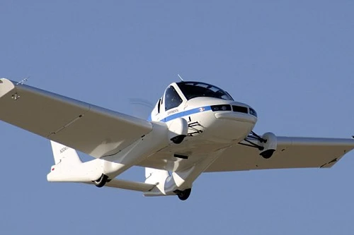 Ôtô bay sắp trở thành hiện thực vào năm 2015