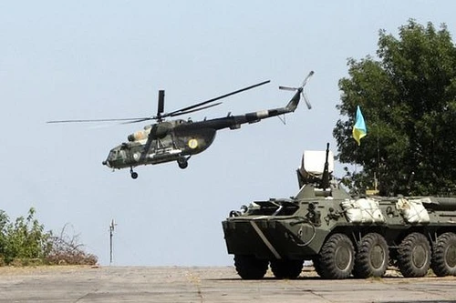 Tổng thống Ukraine cân nhắc cho phép hỗ trợ nhân đạo ở miền đông