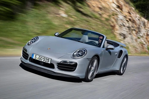 Porsche 991 Turbo mui trần: Đẳng cấp của một siêu xe