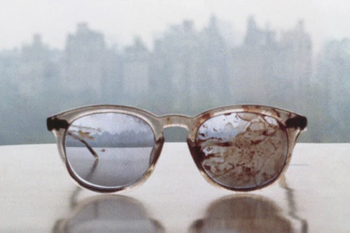 Vợ John Lennon tung ảnh kỷ vật đẫm máu của chồng