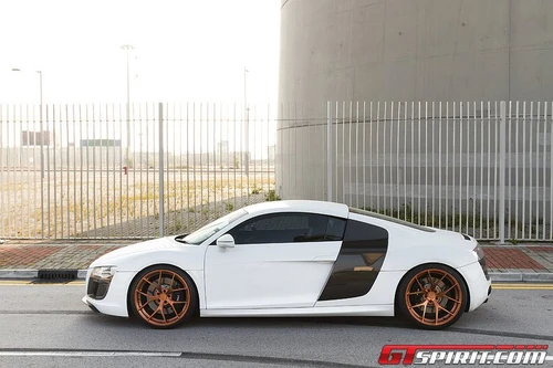 Audi R8 V10 “độ” đẹp lung linh