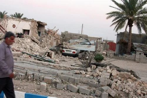 Động đất gần nhà máy hạt nhân, 32 người chết, hơn 800 người bị thương 