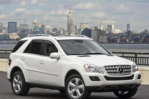 Mercedes thách đấu BMW ở phân khúc xe thể thao