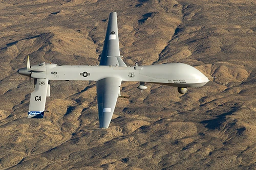 Mỹ phát triển máy bay không người lái điều khiển bằng suy nghĩ