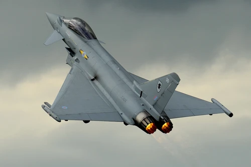 Nhật hợp tác với Anh phát triển tên lửa cho máy bay chiến đấu 