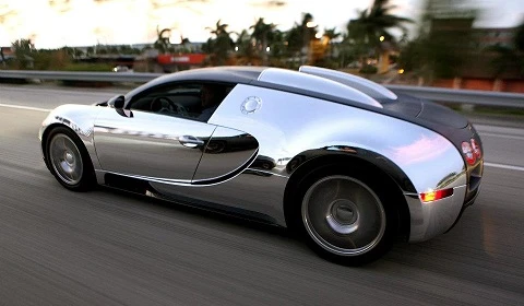 "Lóa mắt" với Bugatti Veyron mạ chrome sáng bóng của Flo Rida