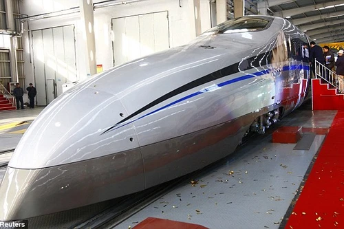 Trung Quốc ra mắt tàu siêu tốc nhanh nhất thế giới 