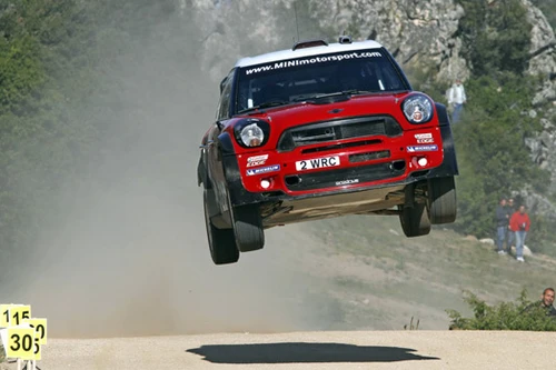 Nhãn hiệu MINI của BMW từ bỏ các giải đua thể thao