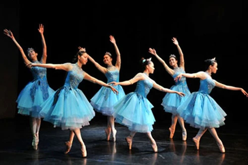 Thêm một đêm diễn ballet "Kẹp hạt dẻ" tại Hà Nội