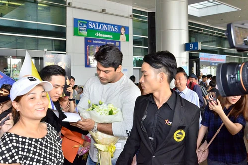 Thanh tra Shiv của "Cô dâu 8 tuổi" "hớp hồn" khán giả Việt Nam