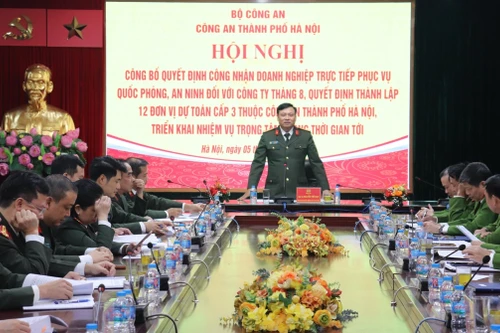 Công bố quyết định về mô hình tổ chức Công ty Tháng 8 và Quyết định thành lập 12 đơn vị dự toán cấp 3