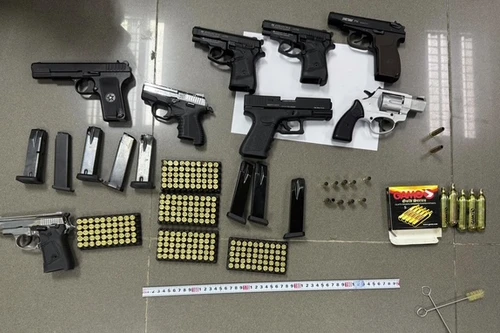 Thu 33 khẩu súng và hàng nghìn viên đạn trong đường dây mua bán trái phép công cụ hỗ trợ
