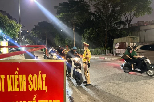 Gặp lại bạn cũ, tài xế... vi phạm nồng độ cồn kịch khung