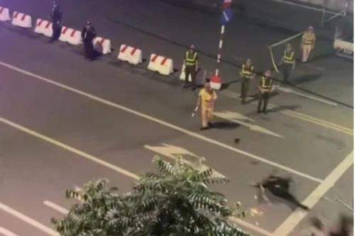 Hai đối tượng lao xe vào Cảnh sát cơ động bị tạm giữ hình sự về hành vi giết người